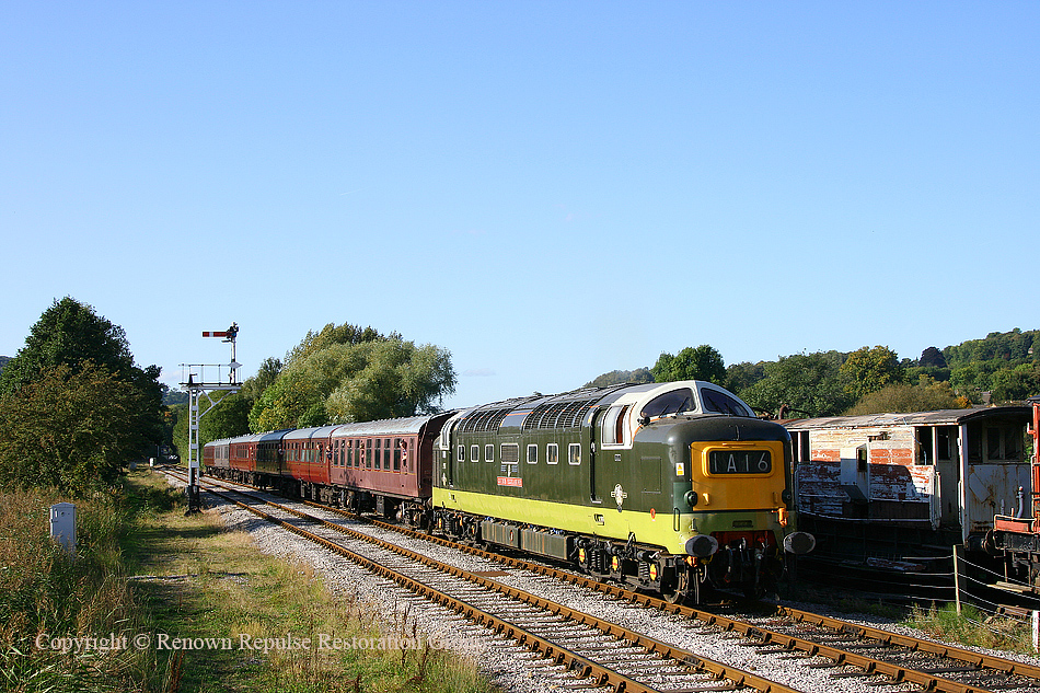 D9016 approaches Darley Dale